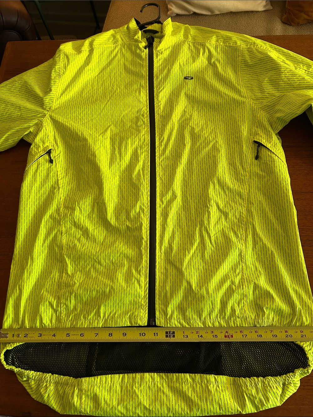 SUGOI High-Visibility Lime Lightweight Zap Bike Jacket